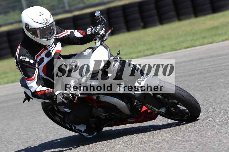 Archiv-2025/43 08.08.2025 Discover the Bike ADR/Bike 1 gruen/540